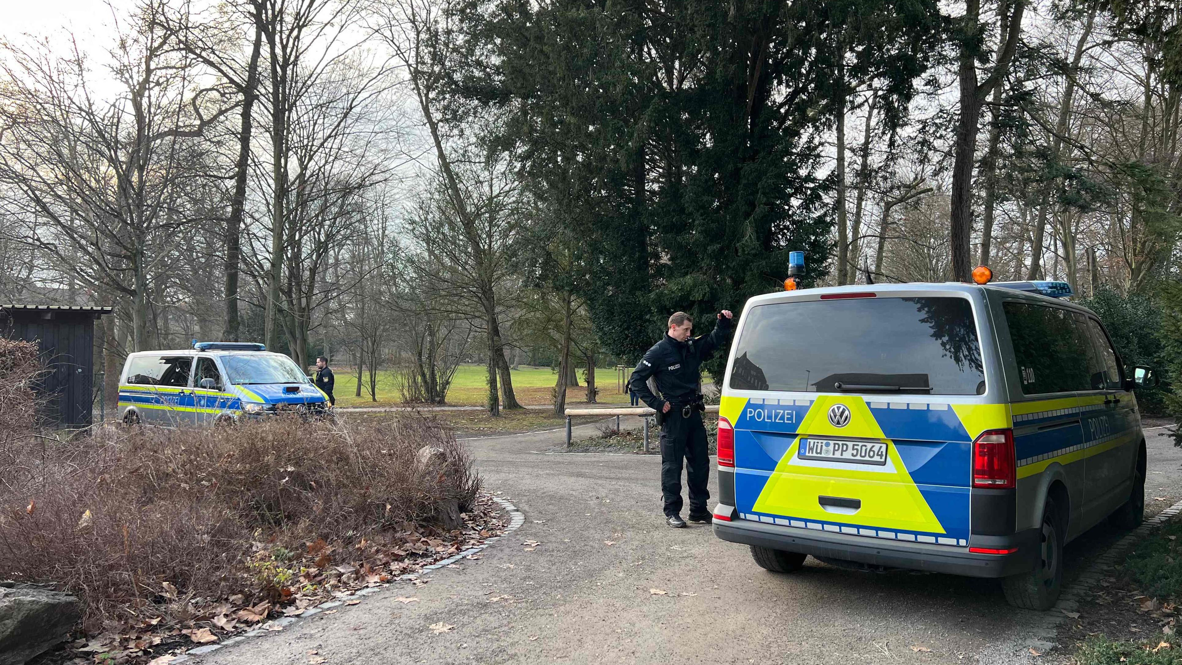 Polizei in Aschaffenburg, nach Messerangriff mit zwei Toten