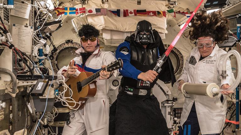 Archiv: Halloween in der Internationalen Raumstation (ISS)