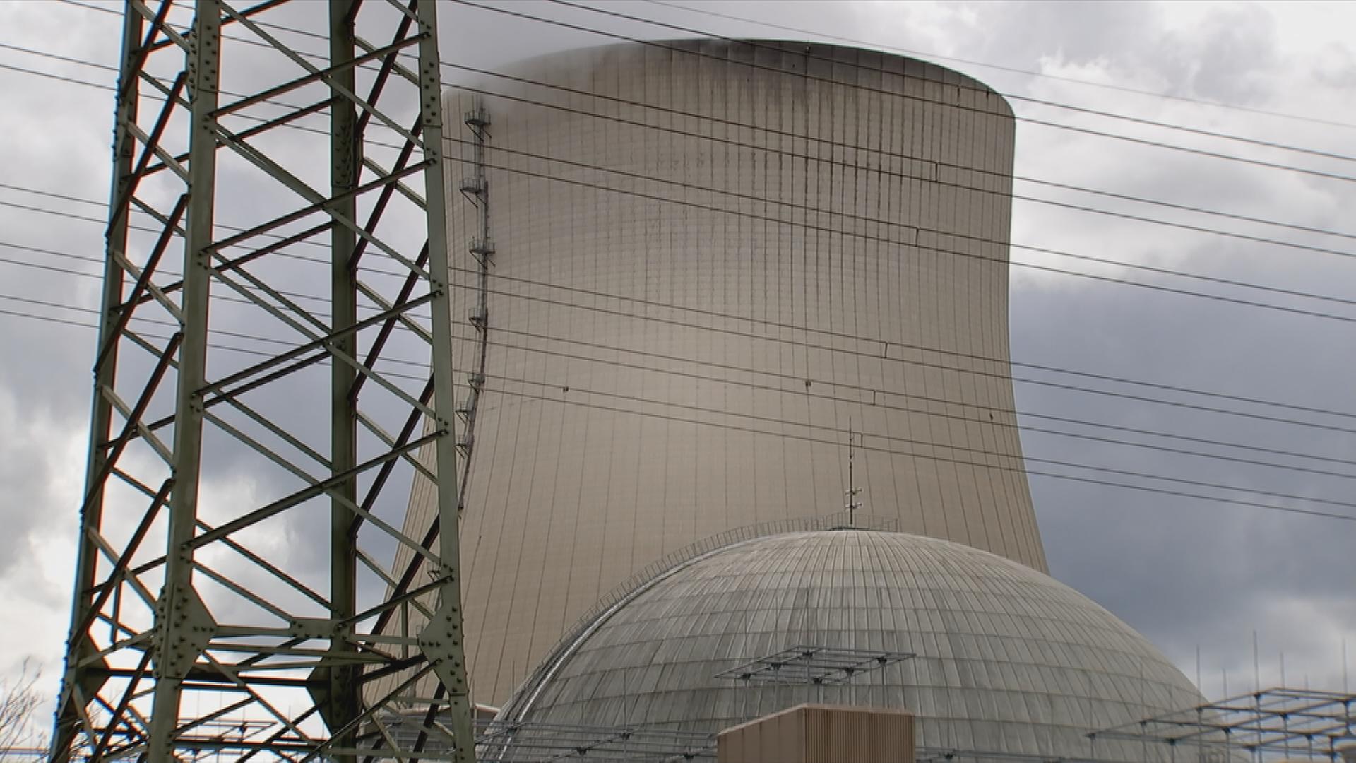 Auf dem Bild ist der Reaktor eines Atomkraftwerks zu sehen.