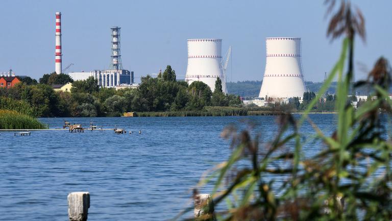 Gesamtansicht zeigt das Kernkraftwerk Kursk in der Stadt Kurchatov, Region Kursk (Russland)