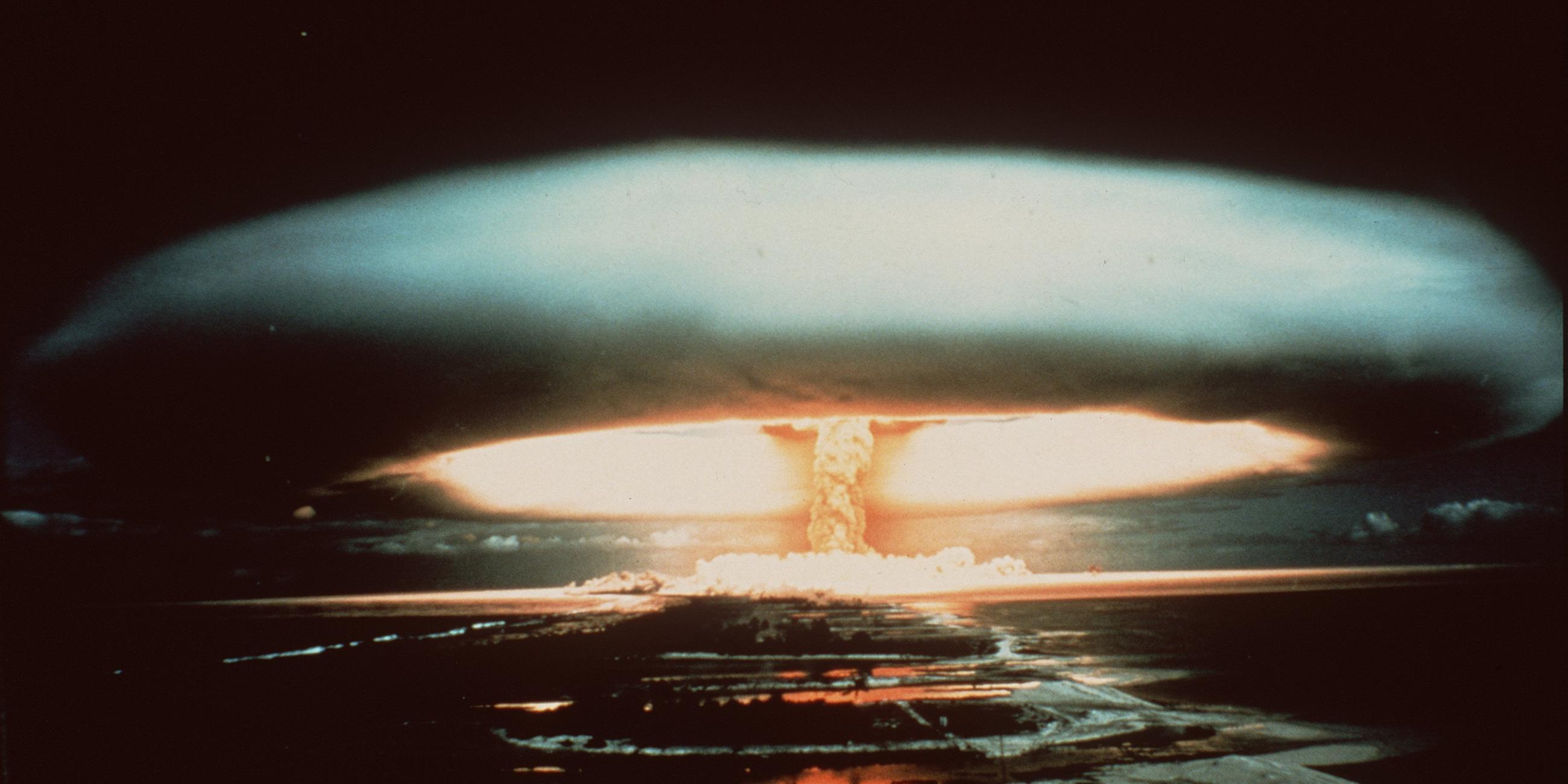 Atompilz über dem Mururoa-Atoll