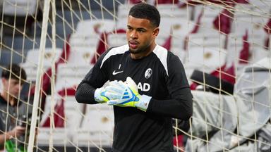 Noah Atubolu im Trikot des SC Freiburg