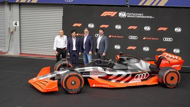  Formel-1-Weltmeisterschaft, Grand Prix von Belgien, Pressekonferenz zum Formel 1 Einstieg von Audi. L-R: Formel-1-CEO Stefano Domenicali, FIA-Präsident Mohammed bin Sulayem, Audi-Vorstandschef Markus Duesmann, Audi-CTO Oliver Hoffmann. 