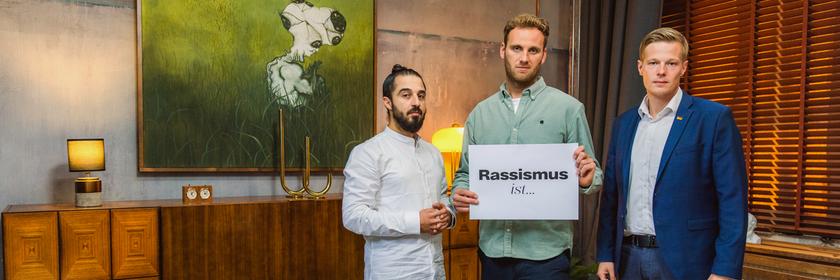 Auf der Couch mit Leon Winscheid zum Thema Polizei und Rassismus