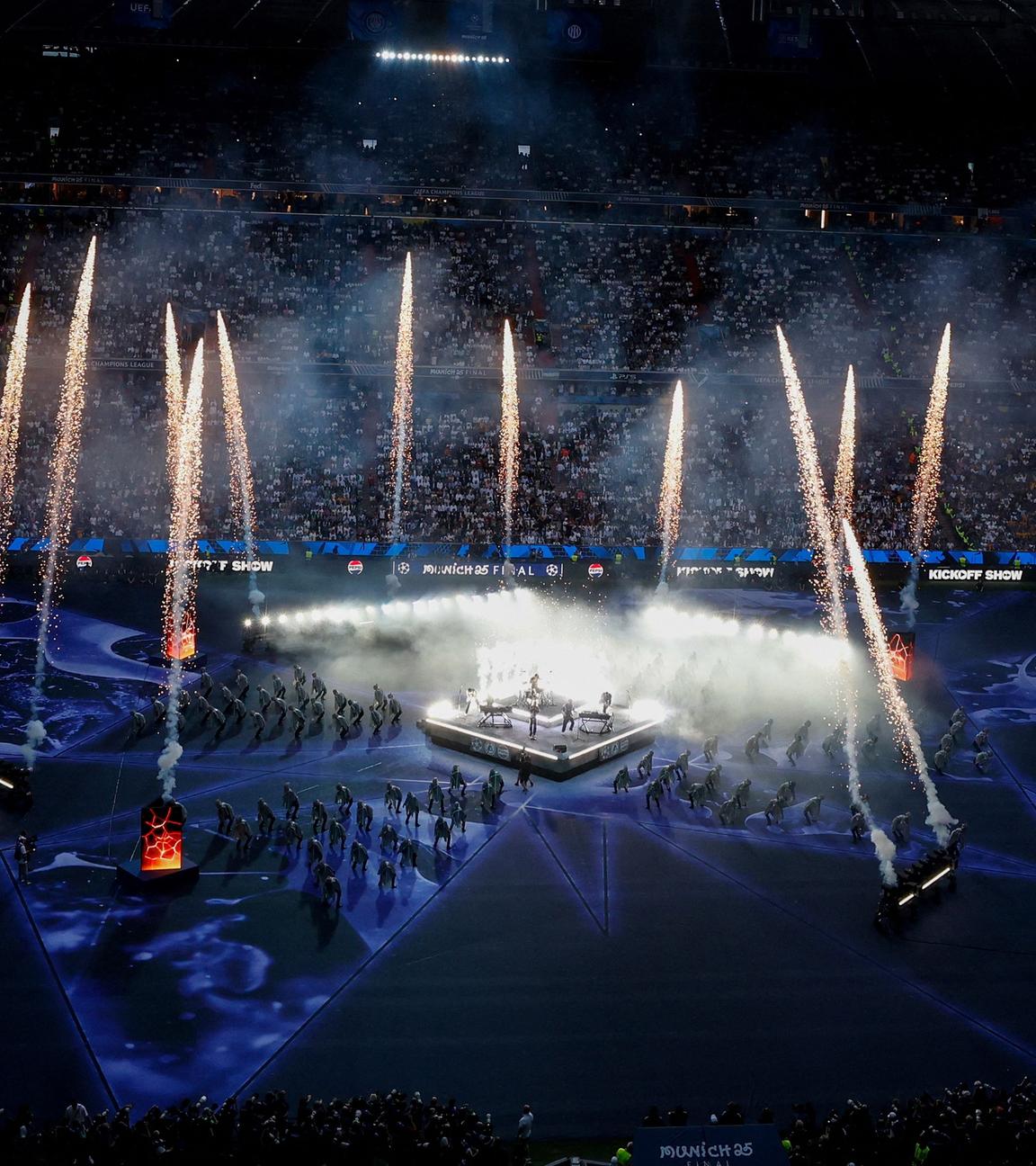 Auftritt der Band Linkin Park beim Champions League Finale.