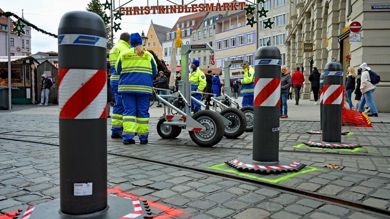Augsburg: Aufwendige Poller für Sicherheit