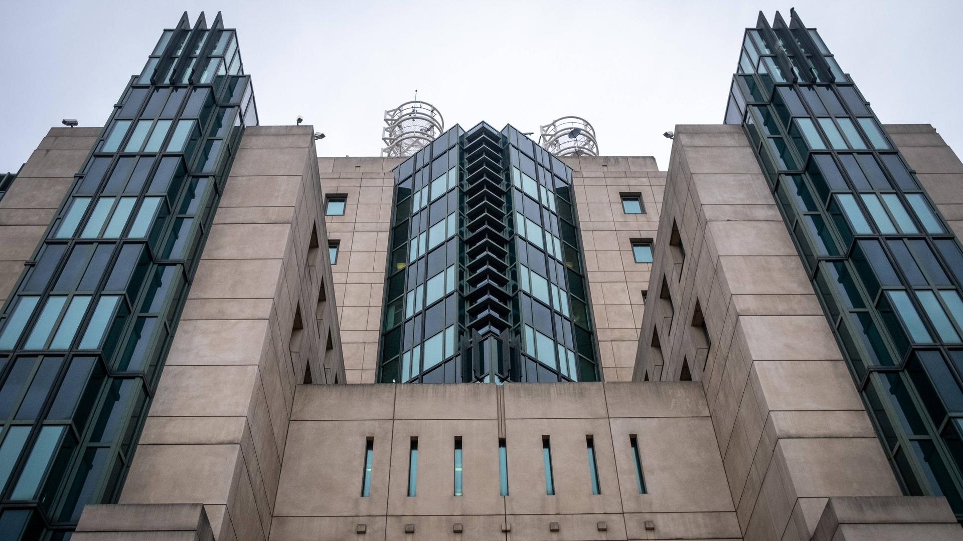 Das Hauptquartier des britischen Auslandsgeheimdienstes MI6 ("Military Intelligence Section 6") am 22.03.2024 in London. 