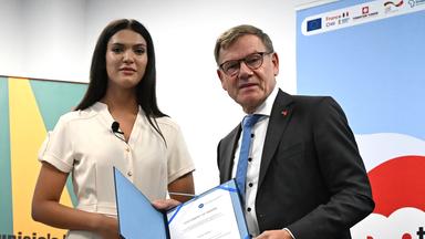 Sie sind jung, klug und wollen nach Deutschland - trotz allem