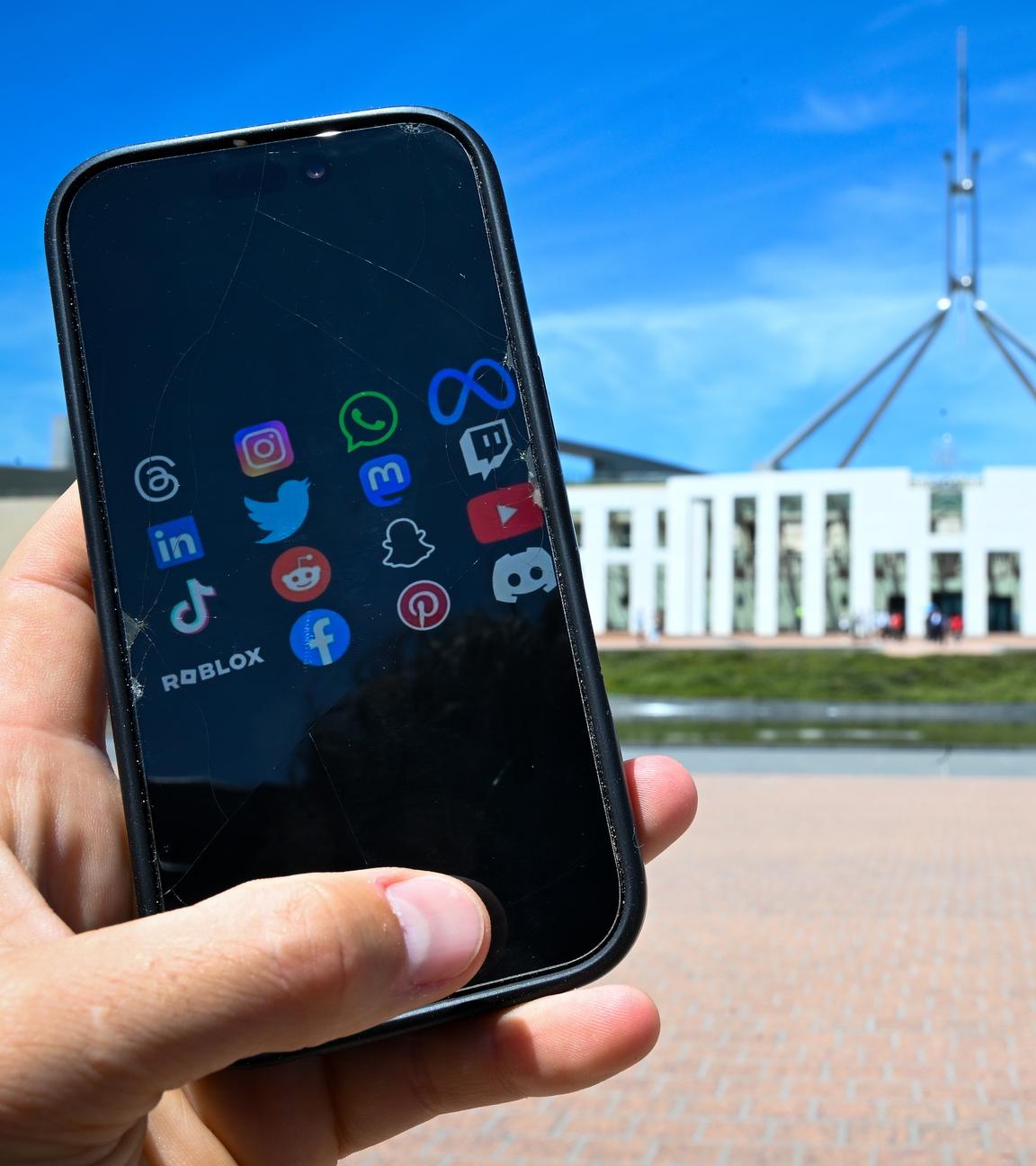 Symbolbild Handynutzer in Australien 