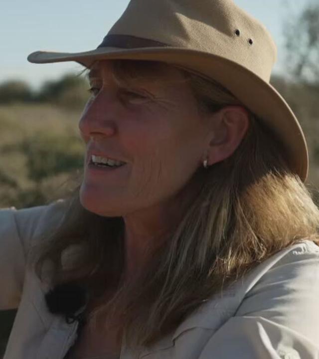Vor 17 Jahren verließ Claudia ihre Heimat und zog nach Südafrika um dort als Rangerin zu arbeiten. Sie gründete sogar ihr eigenes Safari-Unternehmen.