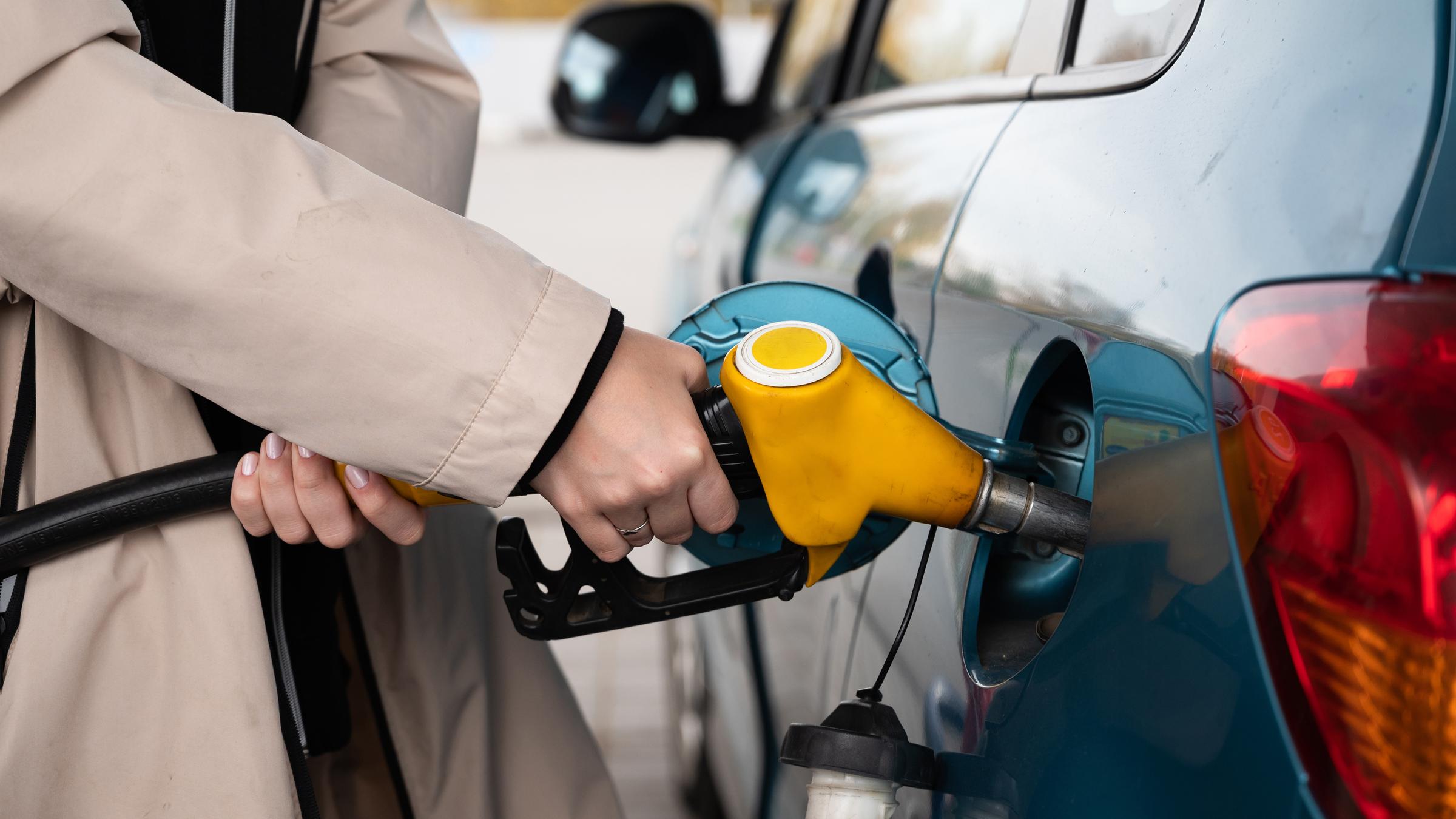 Auto wird getankt