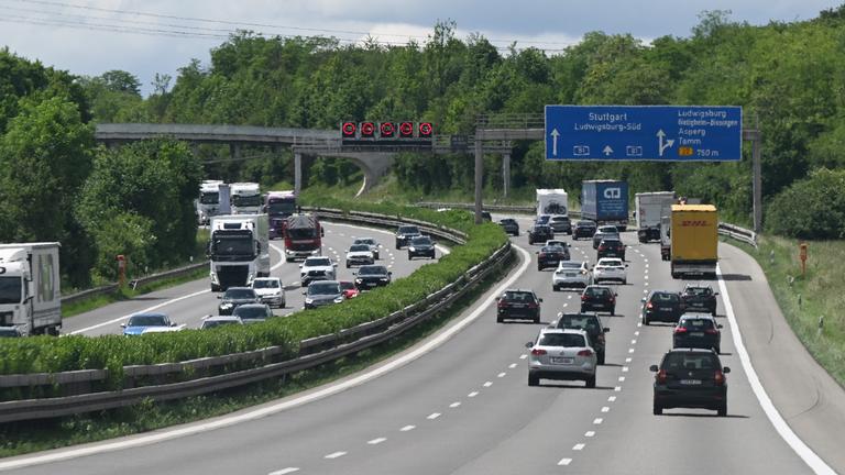 Autobahn - Dichter Verkehr