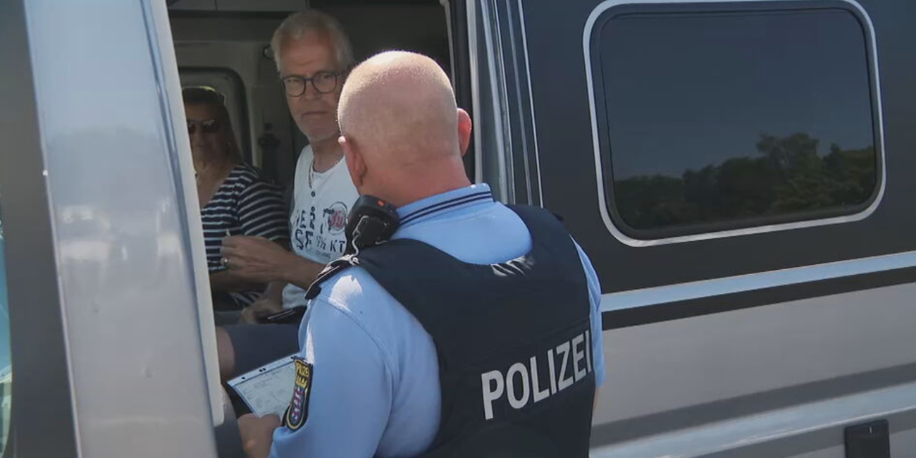 Mit der Polizei auf Urlauber-Kontrolle