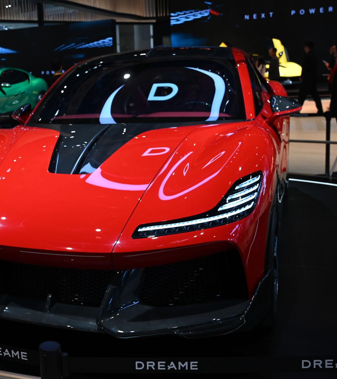 Ein Next 01 der zum Haushaltsgeräte Hersteller Dreame gehörenden Autosparte Dreame Nebula steht auf einem Messestand während der Automesse in Peking 2026.