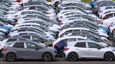 EU krisiert geplante Zoll-Erhöhung - Autoindustrie mahnt EU