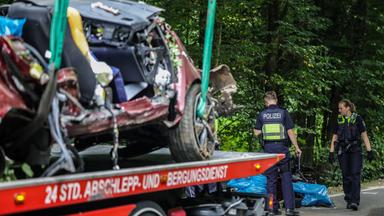 Autounfall in NRW: Vier Teenager sterben