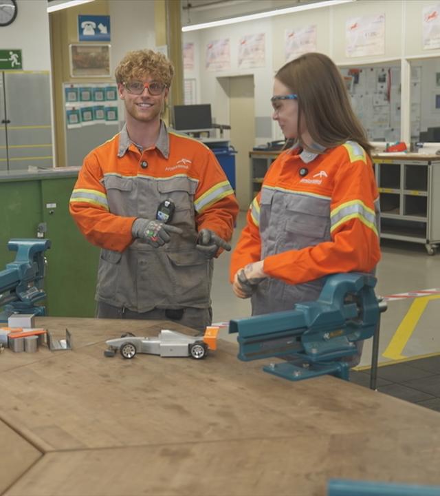 Azubis im Stahlwerk Arcelor Mittal