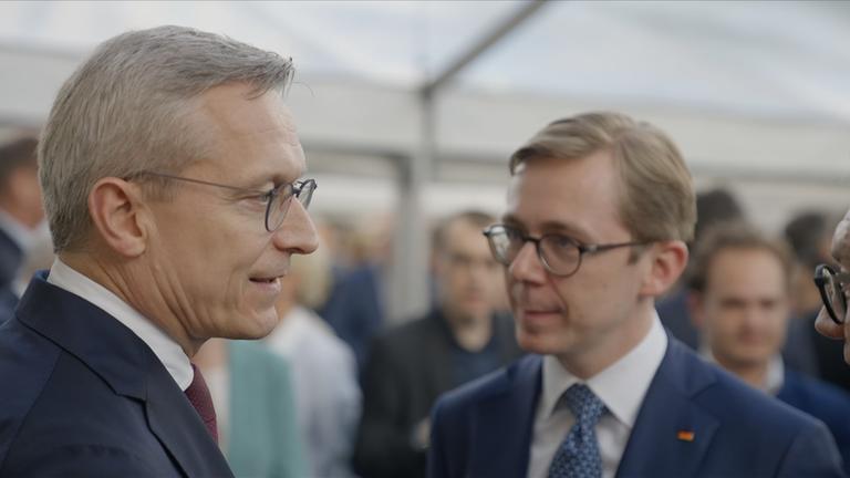 Karsten Wildberger (links)