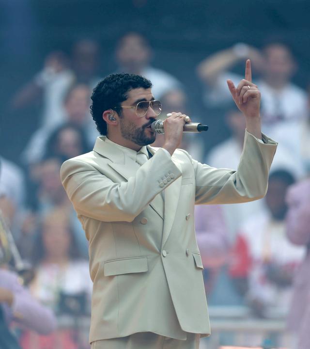 Sänger Bad Bunny bei einem Konzert in Madrid.