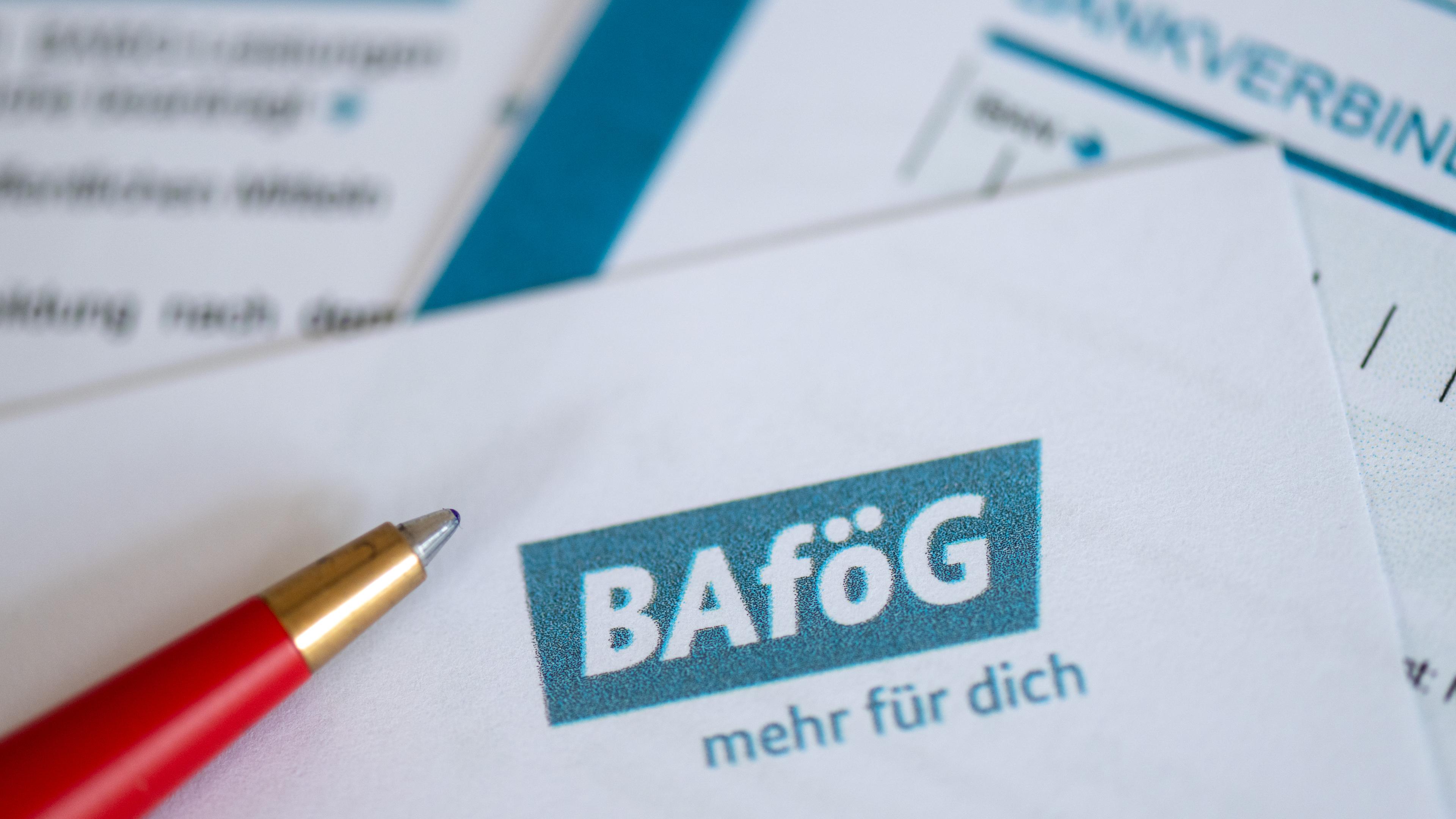 Ein Bescheid zu einem BAföG-Antrag.