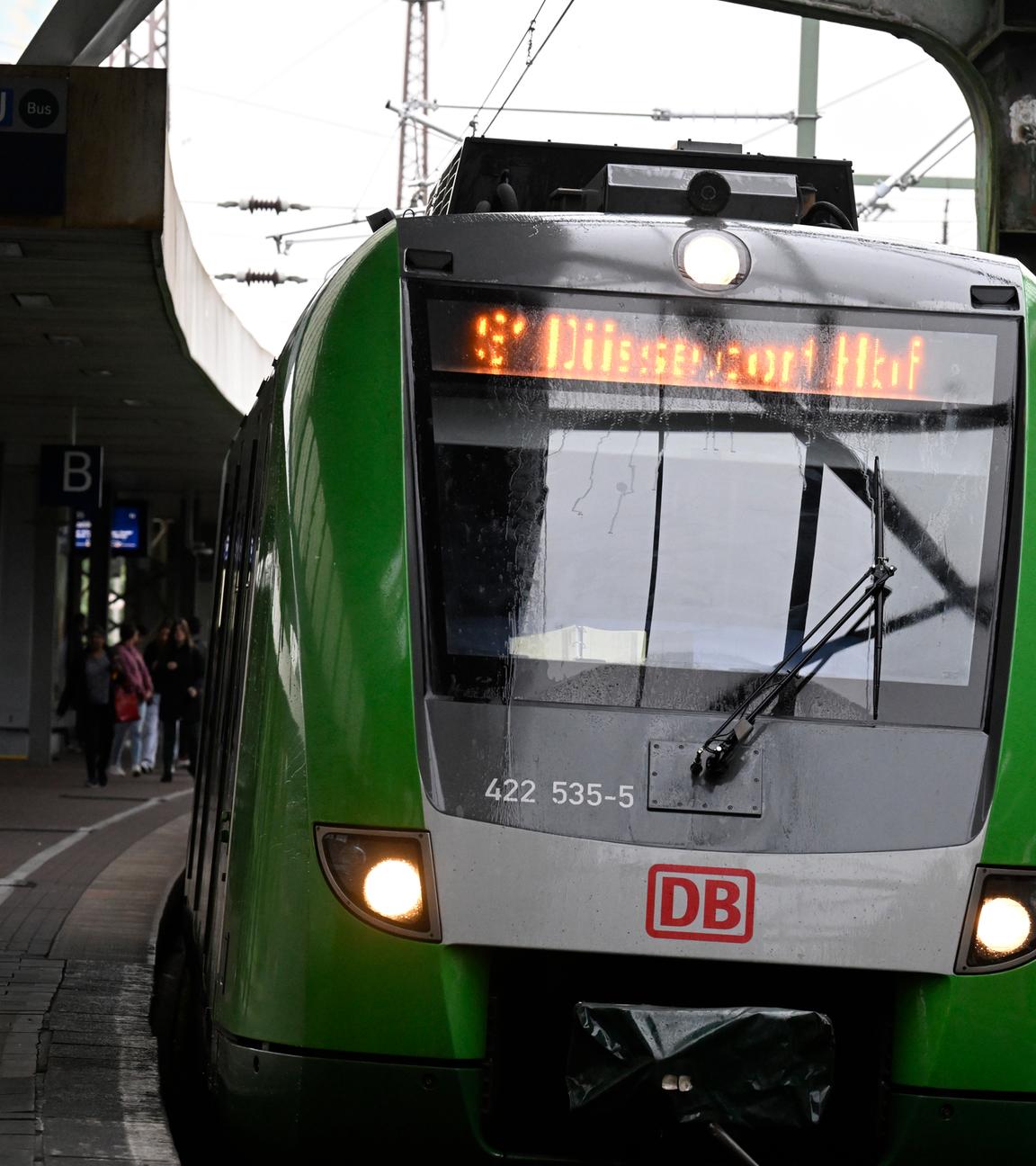 Die Bahnstrecke Duisburg-Düsseldorf ist wieder freigegeben