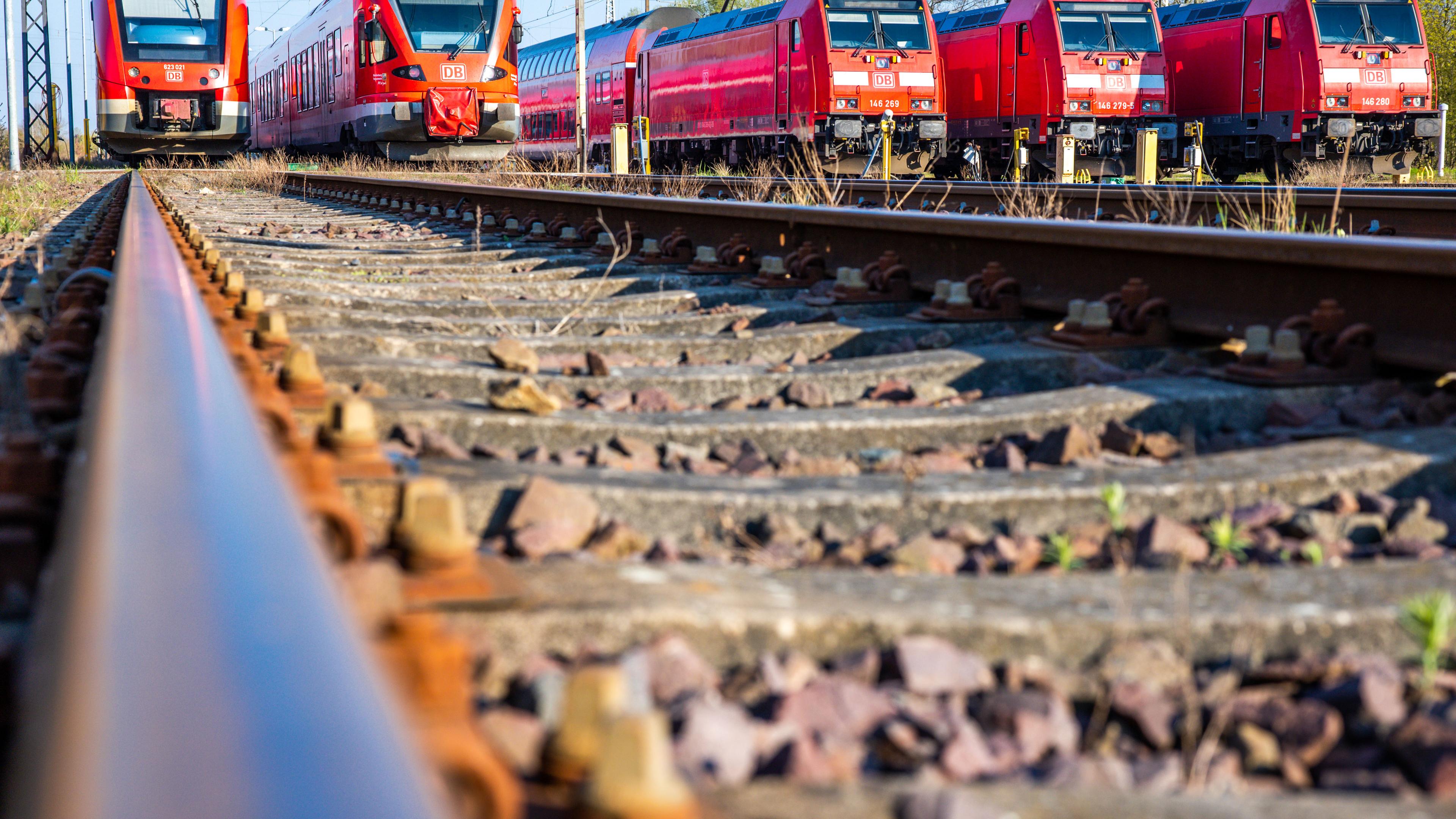 Kommission für Trennung von Bahn und Schiene