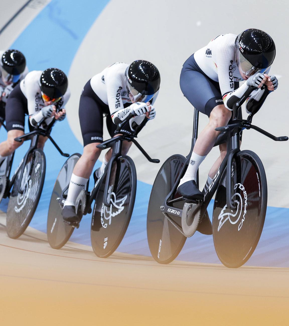 Der deutsche Bahnrad-Vierer der Frauen bei der WM in Chile