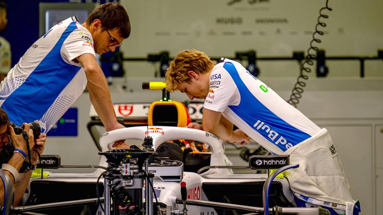 Bahrain Grand Prix, Liam Lawson, Racing Bulls VCARB 02