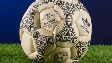 Ball der "Hand Gottes" kommt unter den Hammer