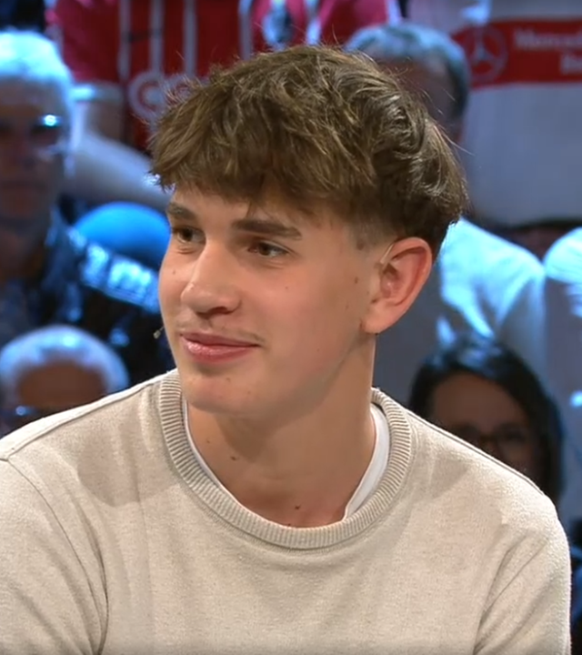 Balljunge Noel Urbaniak während seinem Interview im aktuellen Sportstudio.
