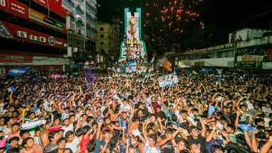 Fußballfans in Bangladesch