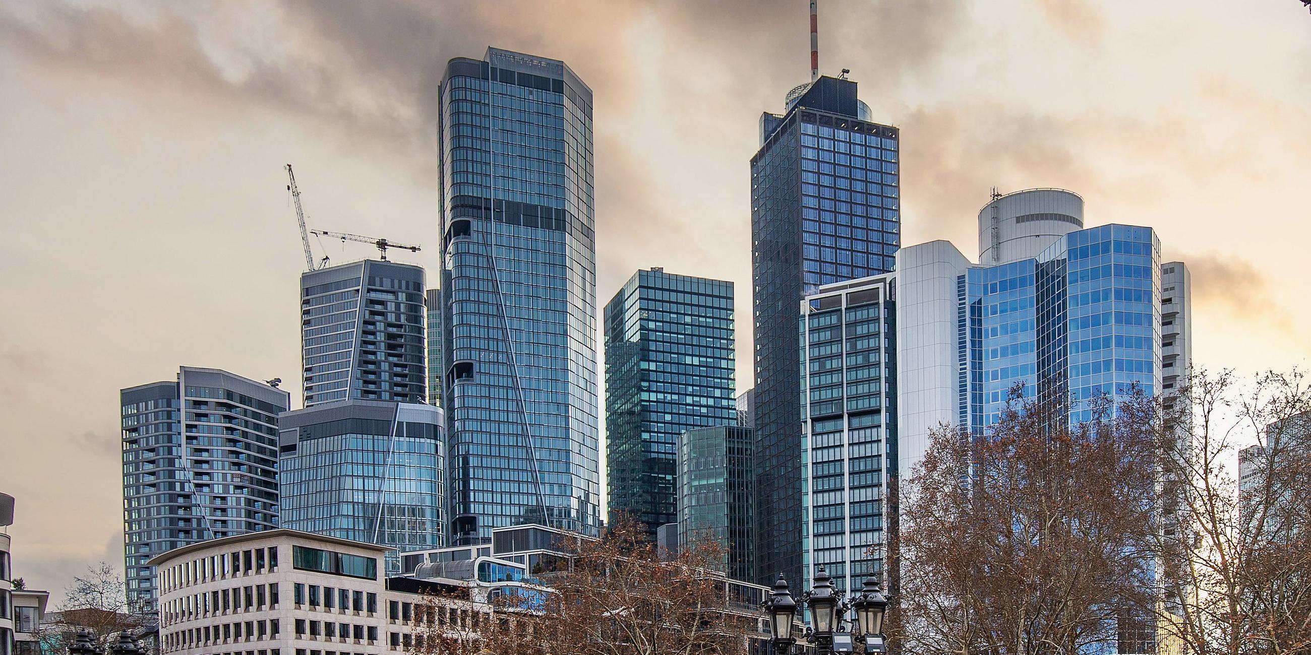 Wolkenkratzern im Bankenviertel in Frankfurt am Main, afgenomme am 01.01.2025