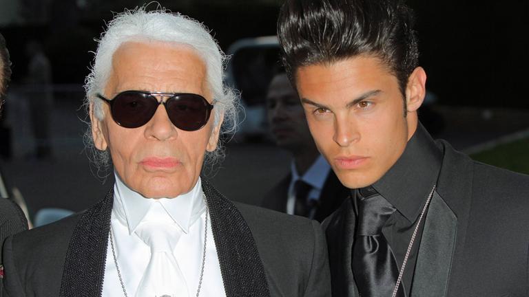 Karl Lagerfeld mit Baptiste Giacobini 