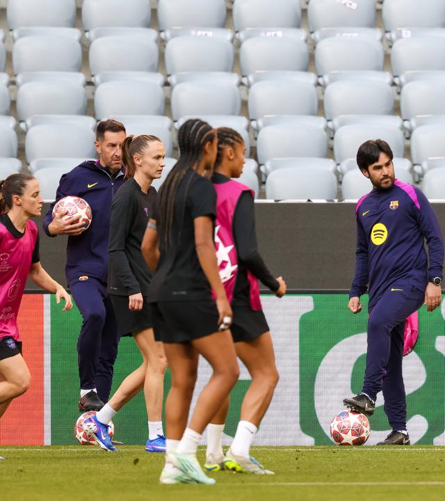 Barca-Trainer Pere Romeu (rechts) trainiert das mit Abstand beste spanische Frauen-Team