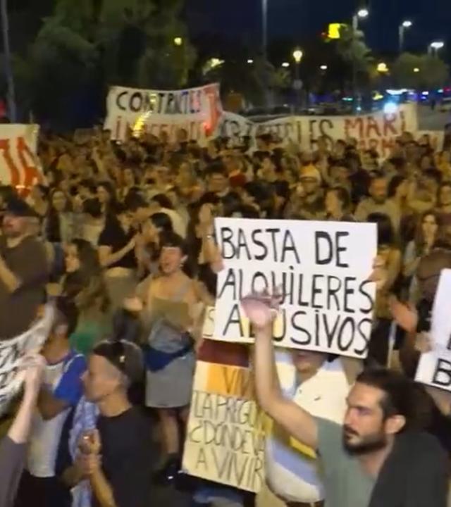 Zehntausende potestieren gegen die Wohnungsnot in Barcelona