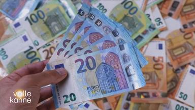 verschiedene Geldscheine zu sehen - 20 Euro, 100 Euro, 50 Euro