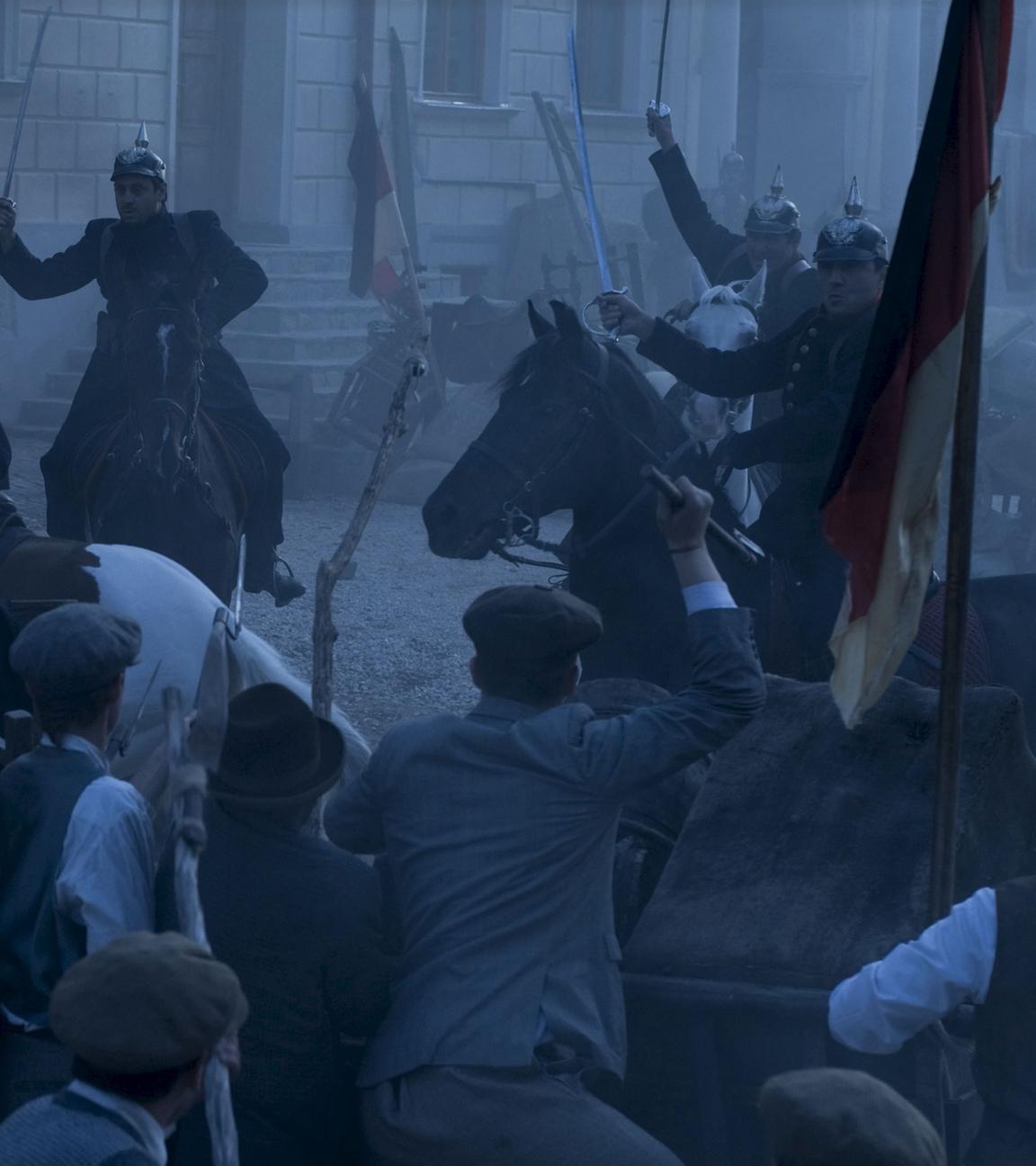 Die Deutschen I,Staffel 1, Teil 8- Robert Blum und die Revolution, Szene Barrikadenkampf Bürger gegen Soldaten