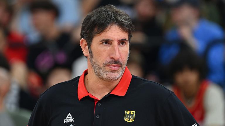 Basketball Bundestrainer Alex Mumbru