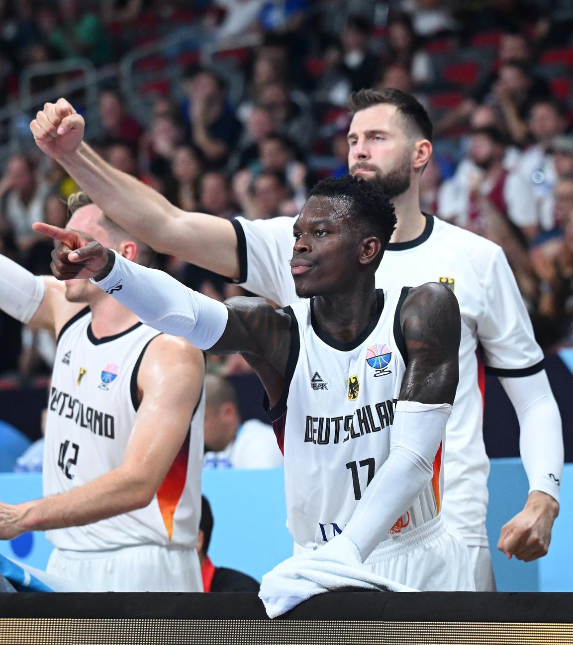 Basketball-EM: Jubel beim deutschen Team.