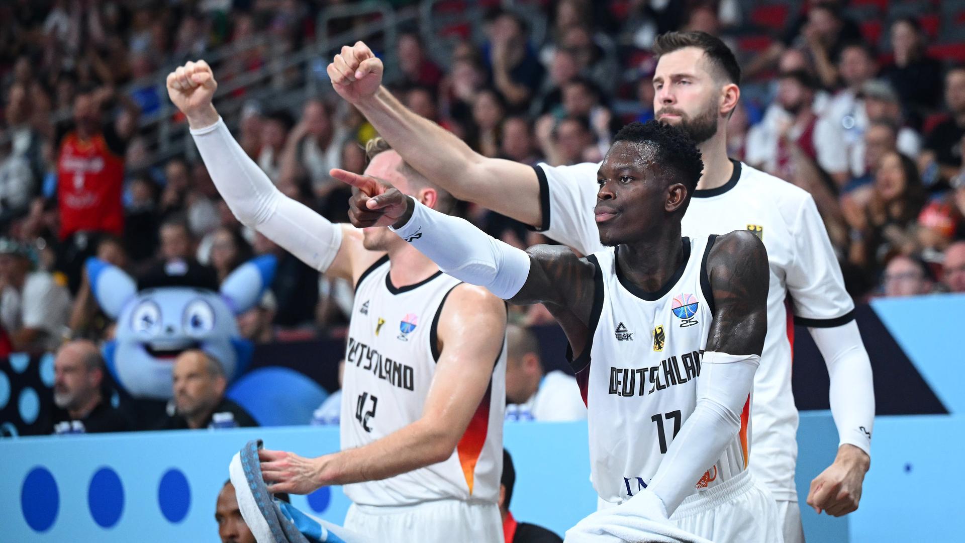 Basketball-EM: Jubel beim deutschen Team.