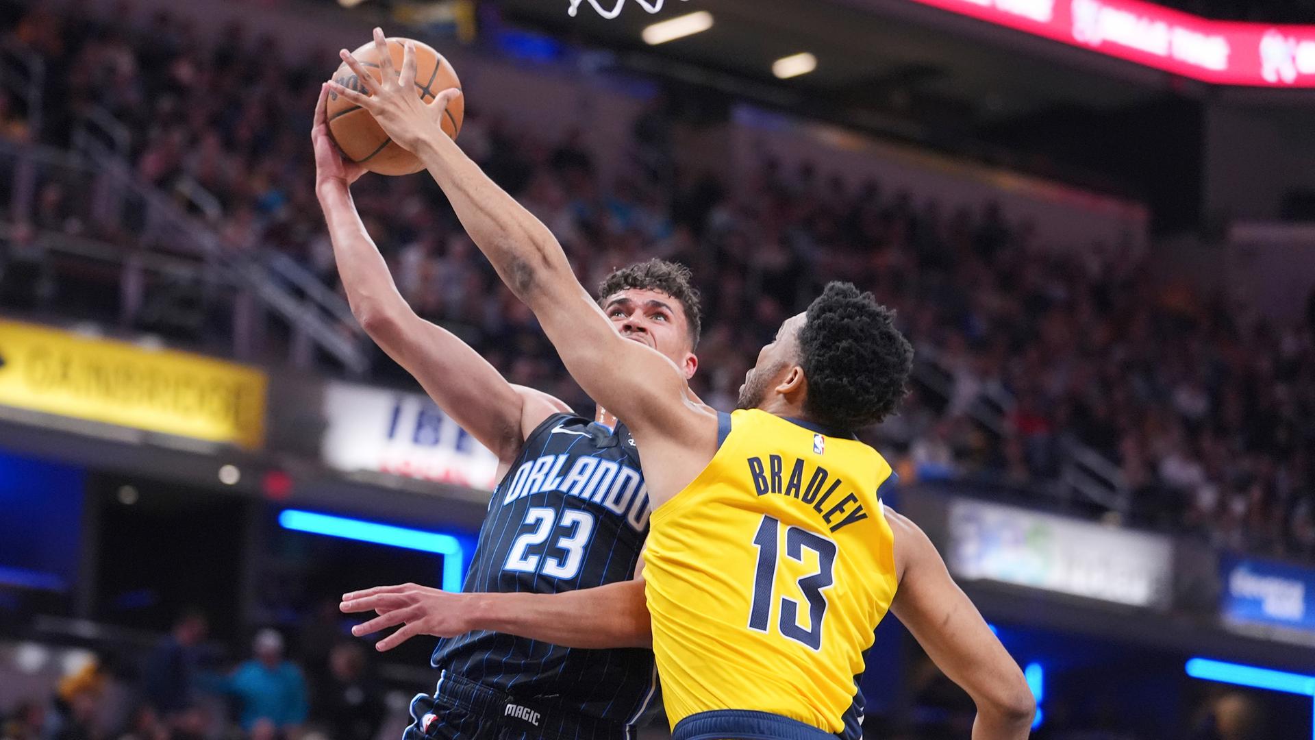 Tony Bradley (13) und Tristan da Silva (23)