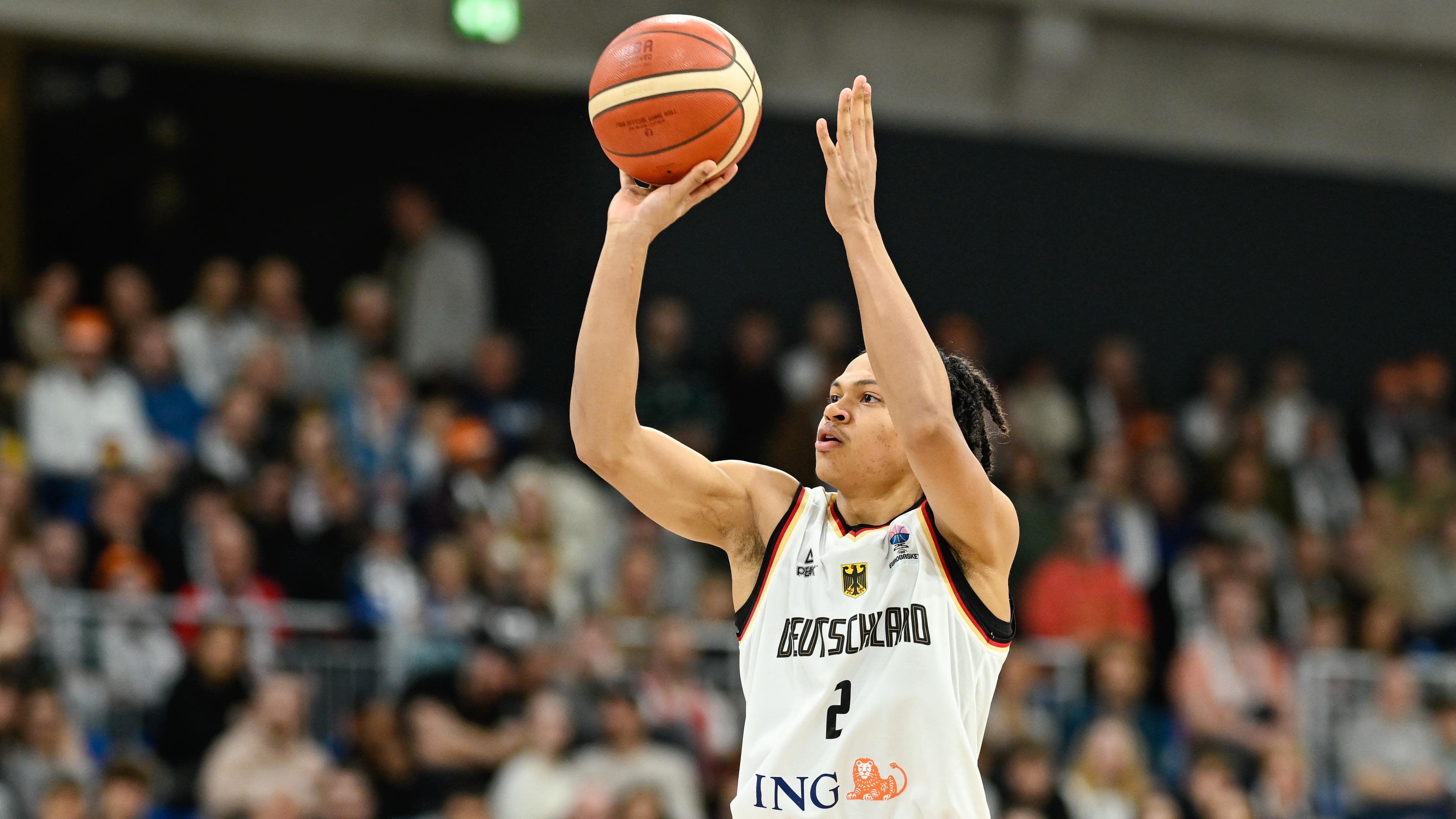 Der Kapitän der U19-Basketball-Mannschaft, Jack Kayil, in Aktion.