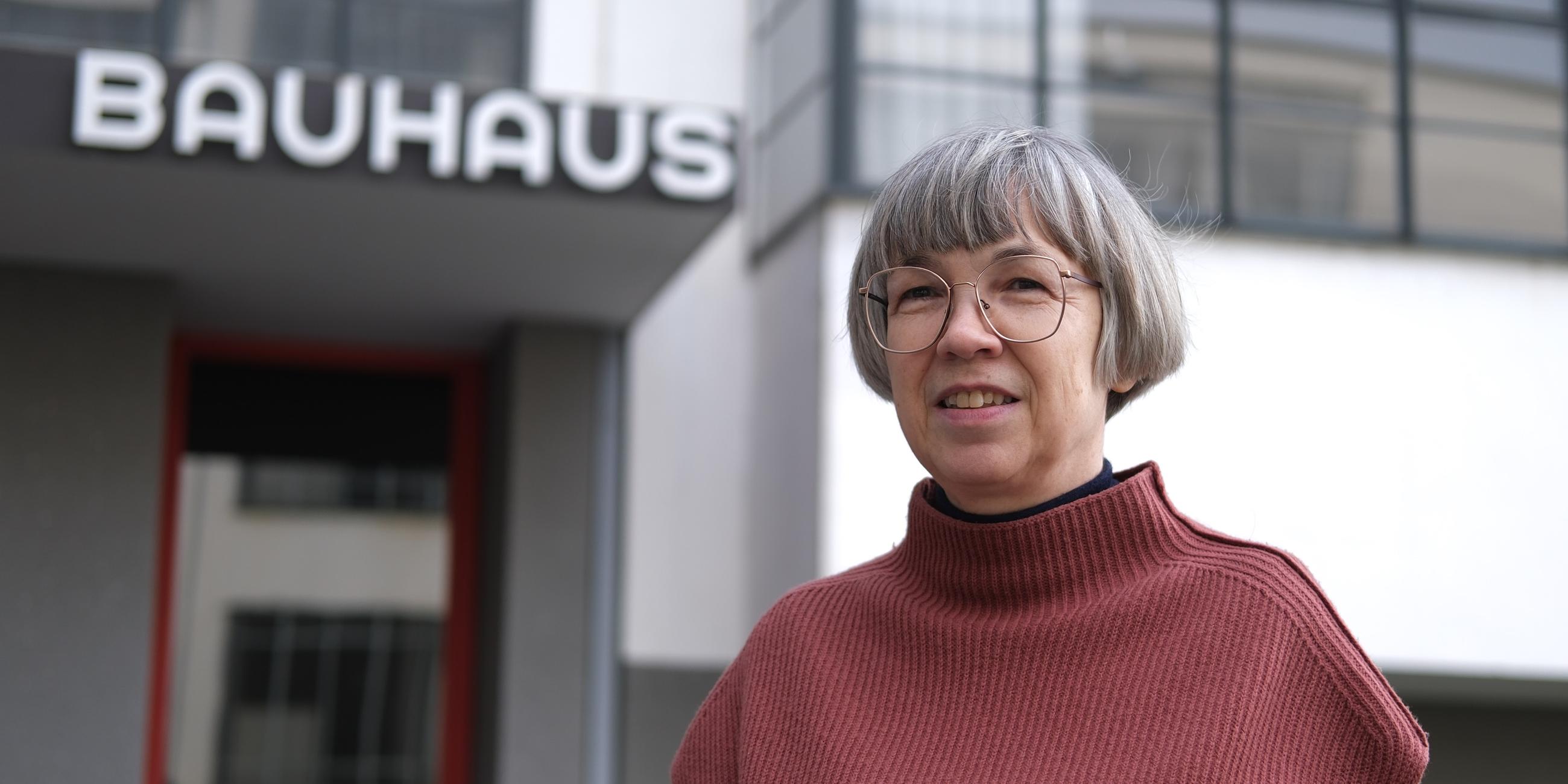 16.01.2023, Sachsen-Anhalt, Dessau-Roßlau: Barbara Steiner, Direktorin der Stiftung Bauhaus Dessau, über die Vorhaben der Stiftung für 2023. 