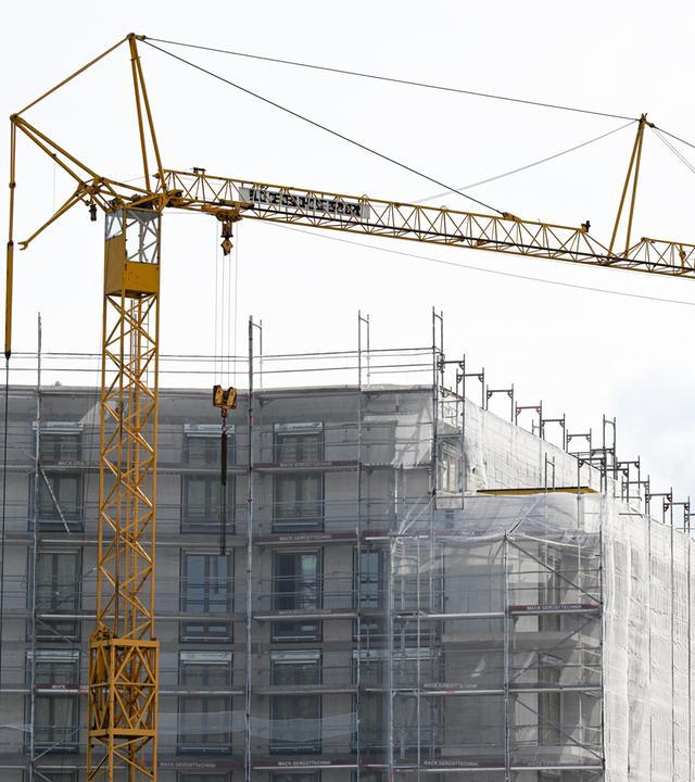 Häuser für Wohnungen werden in Ostfildern gebaut. 
