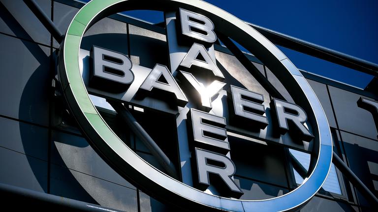 Das Logo des deutschen Pharmariesen Bayer AG ist am 9. April 2019 in Wuppertal, Deutschland, zu sehen.