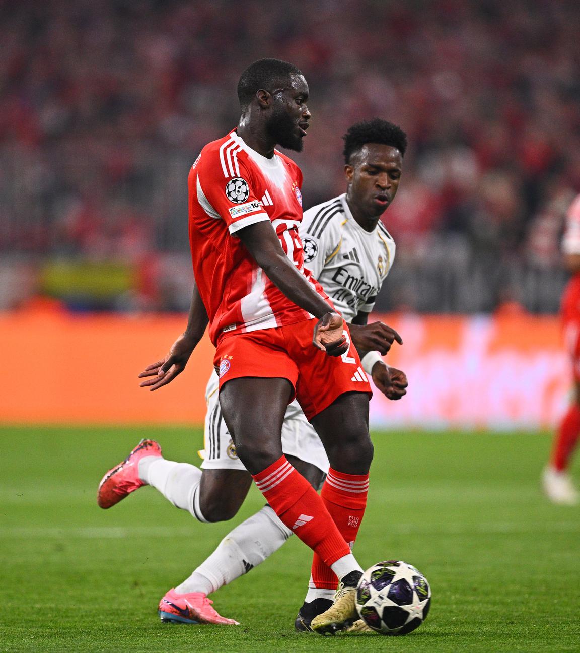 Dayot Upamecano und Vinicius Junior am 15.04.26