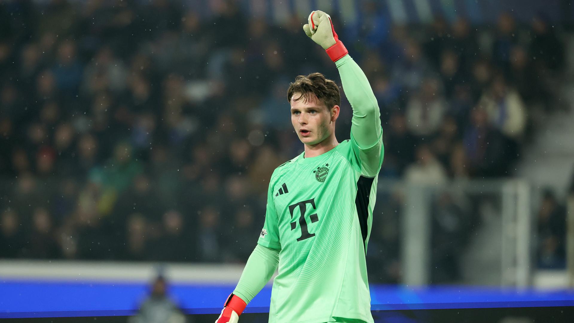 Bayern-Torwart Jonas Urbig.