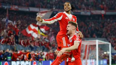 FC Bayern nach Sieben-Tore-Spektakel weiter