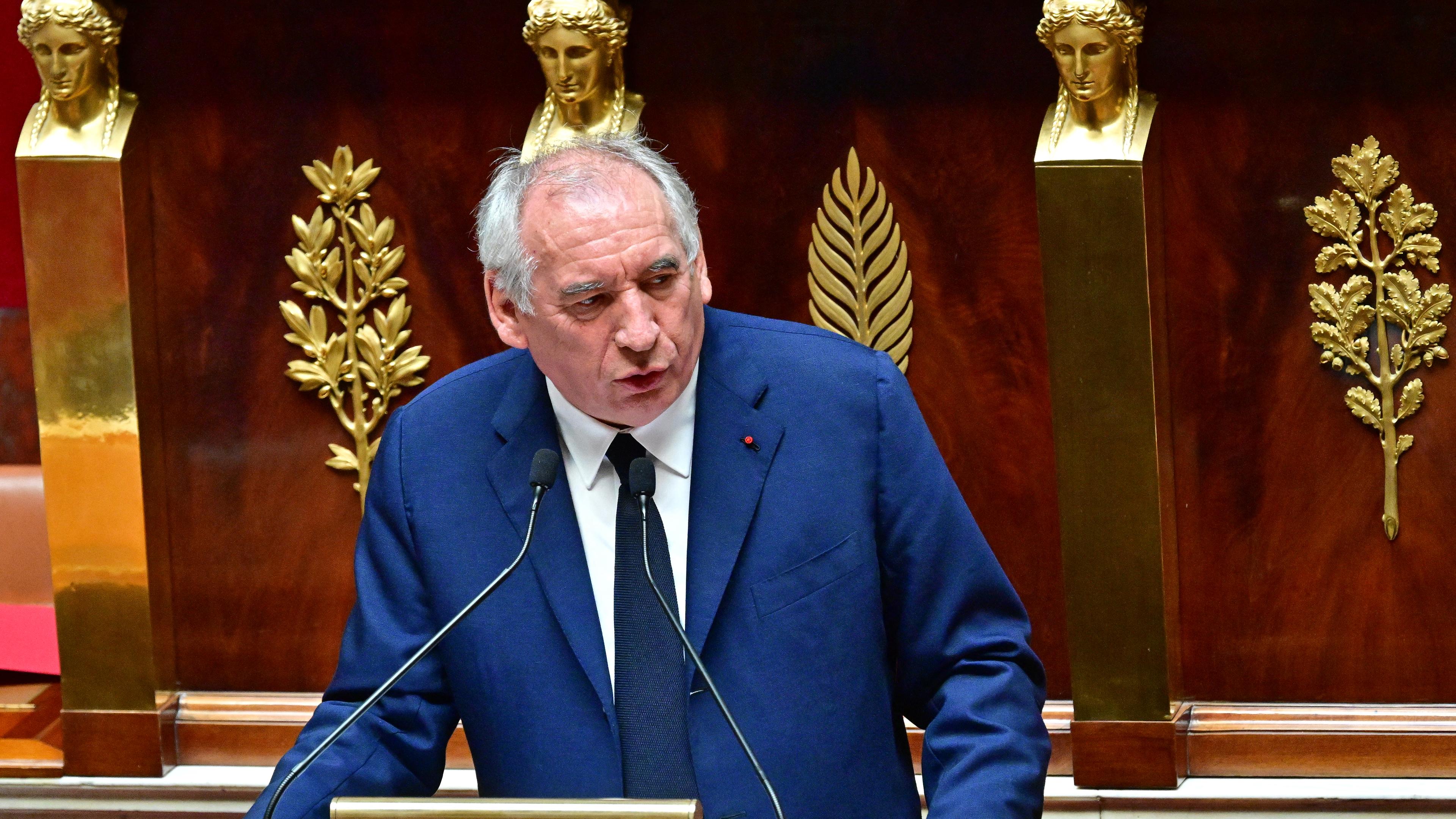 Frankreichs Premierminster Bayrou bei einer Sitzung im Parlament.