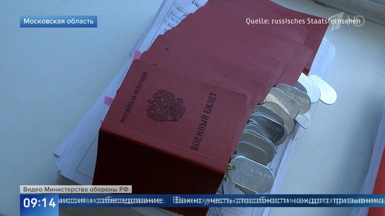 Pässe russischer Soldaten